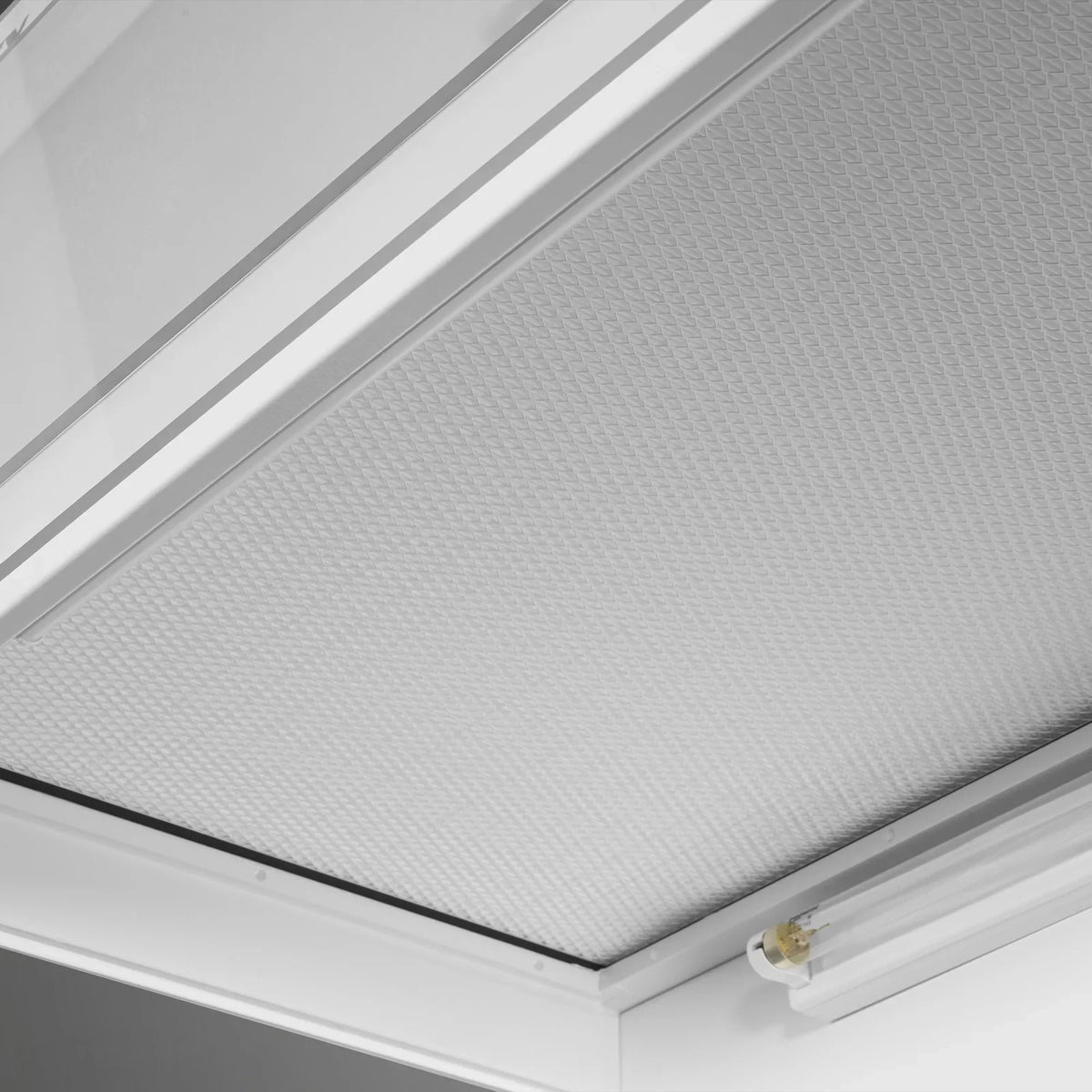 MechMaxx CB-V2 Laminar Flow Clean Bench 53.5" Wide Vertical HEPA Filtration UV Sterilization ISO Class 5 New