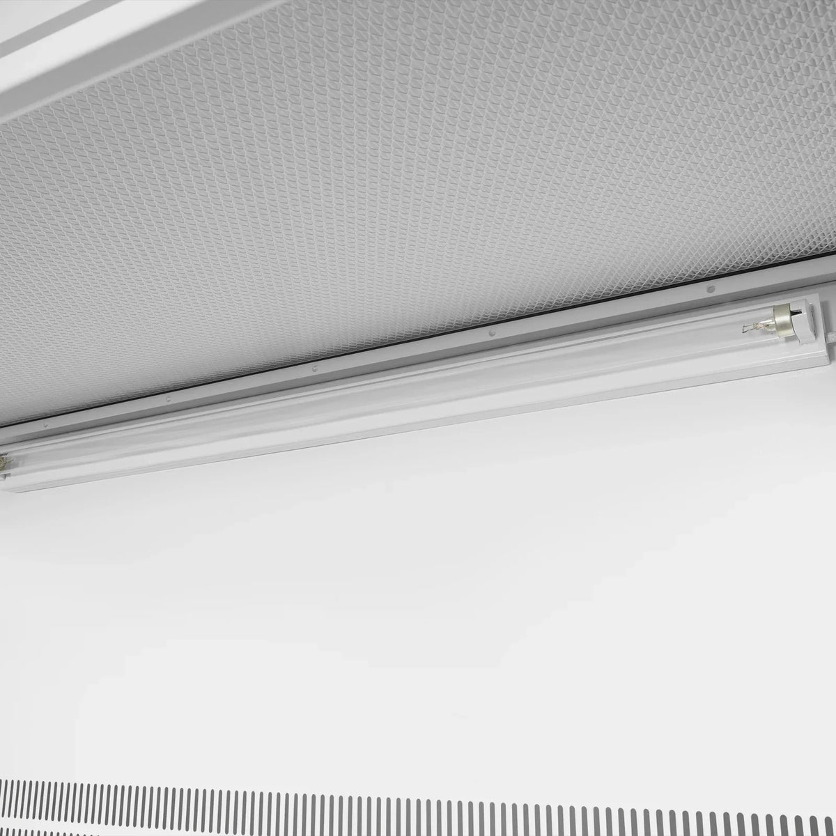 MechMaxx CB-V2 Laminar Flow Clean Bench 53.5" Wide Vertical HEPA Filtration UV Sterilization ISO Class 5 New