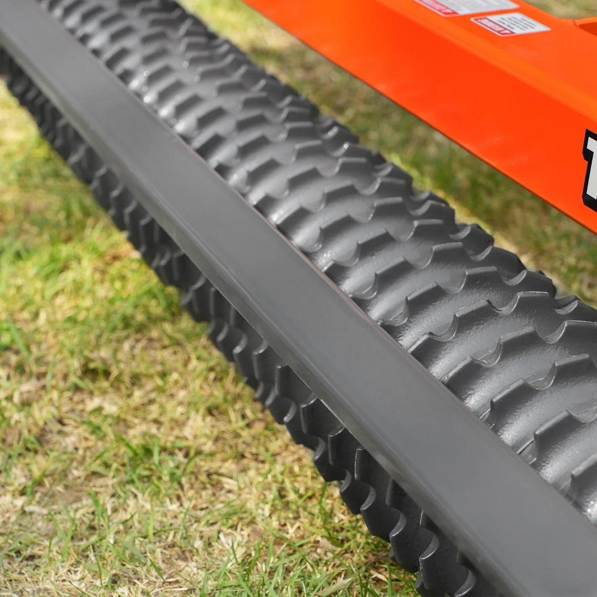 MechMaxx TCP1084 Cultipacker 84" 37 Ductile Iron Wheels Scraper Bar Category 1 and 2 3 Point Hitch Tractor Attachment New