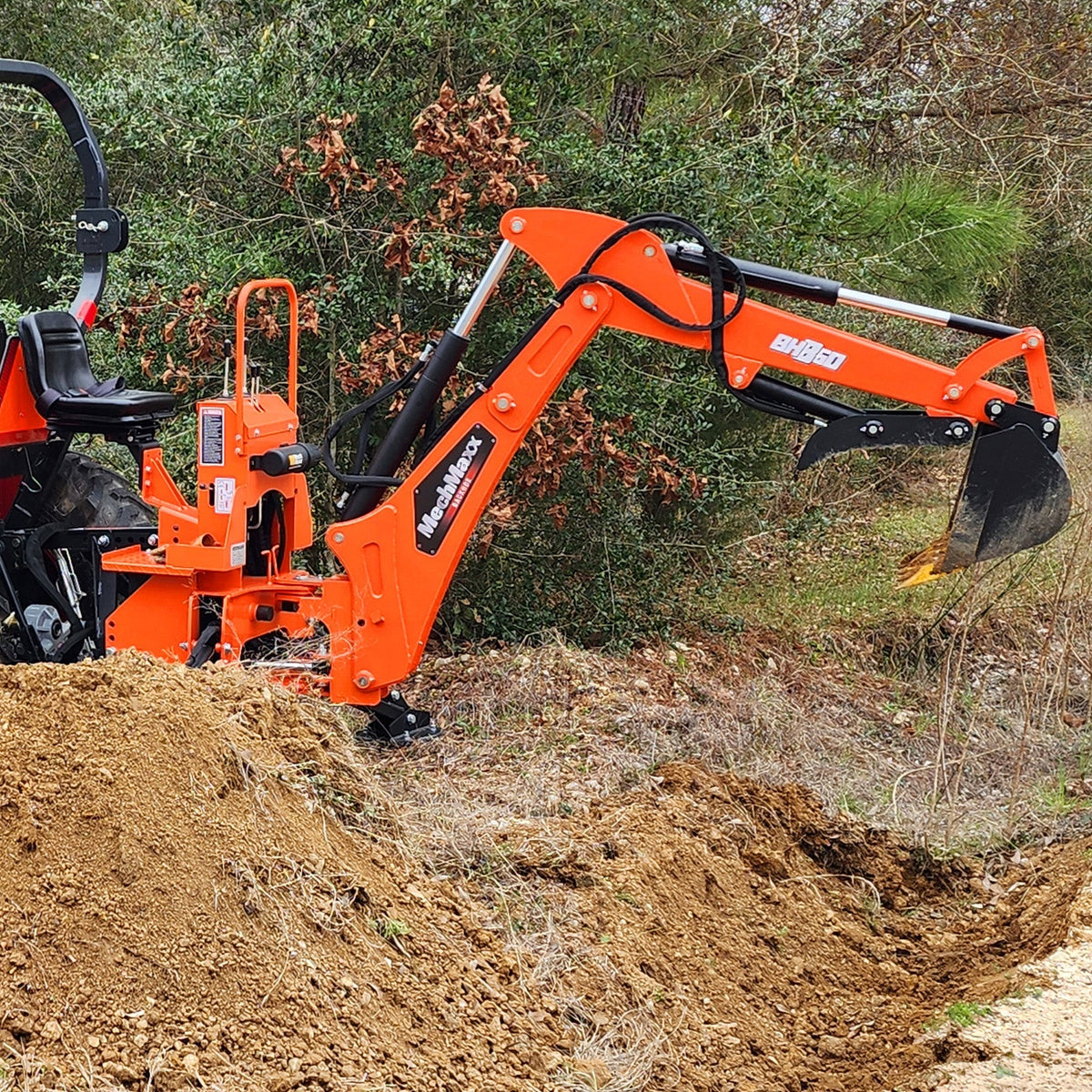 MechMaxx BH860 Tractor Backhoe Attachment 9' Hydraulic Thumb 15" Bucket ISO/SAE Switchable Controls Self-Contained Hydraulic System 3 Point Hitch Cat 1 & 2 25-100 HP New