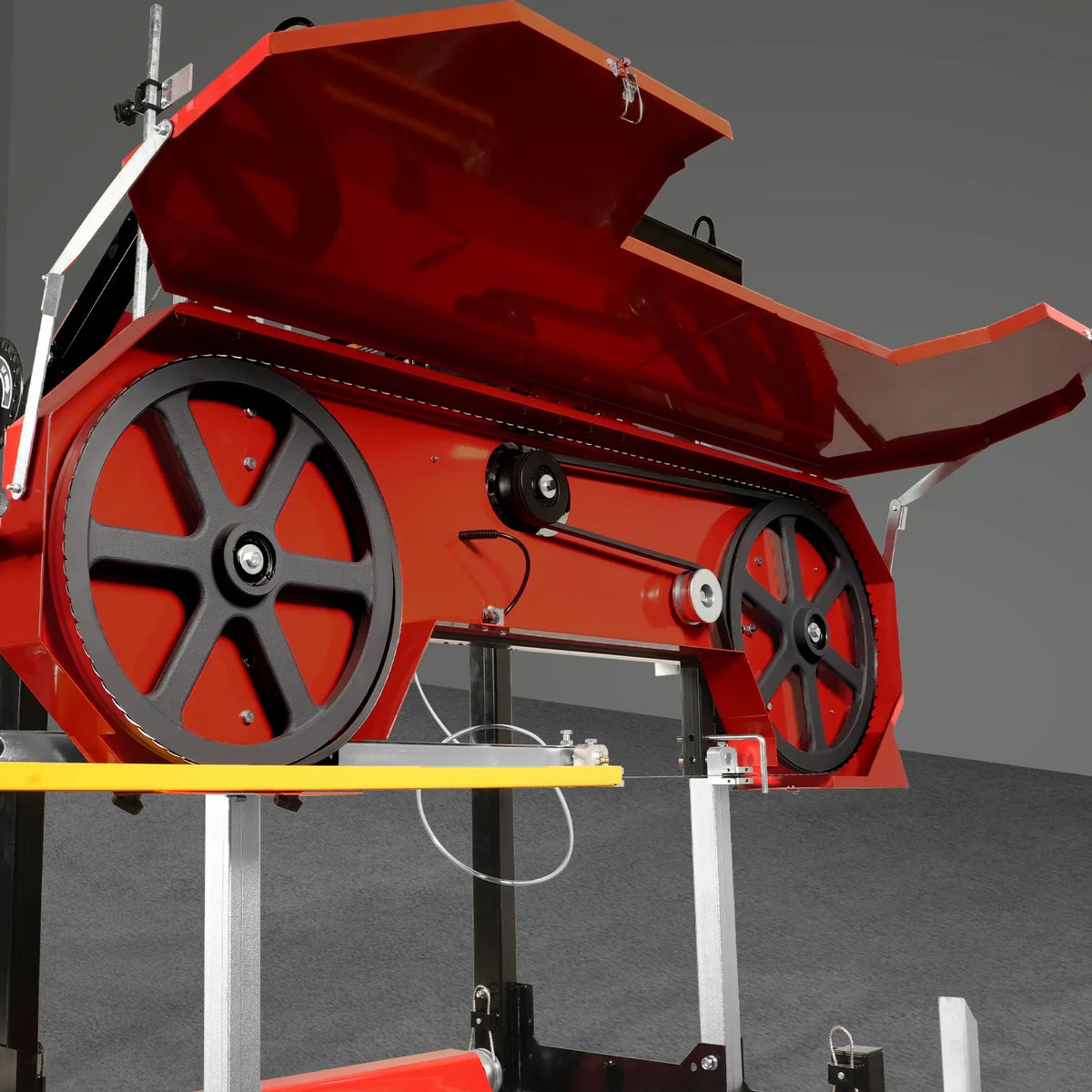 MechMaxx SM32 Portable Sawmill 32" Honda GX390 389cc Electric Start Gas Engine 26.5" Board Width 20' Track New